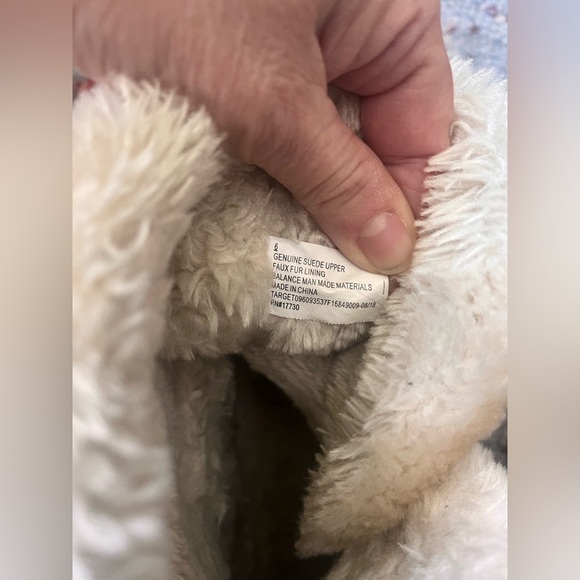 Target Brown Cozy Boots with Cream Fur - Picture 10 of 10